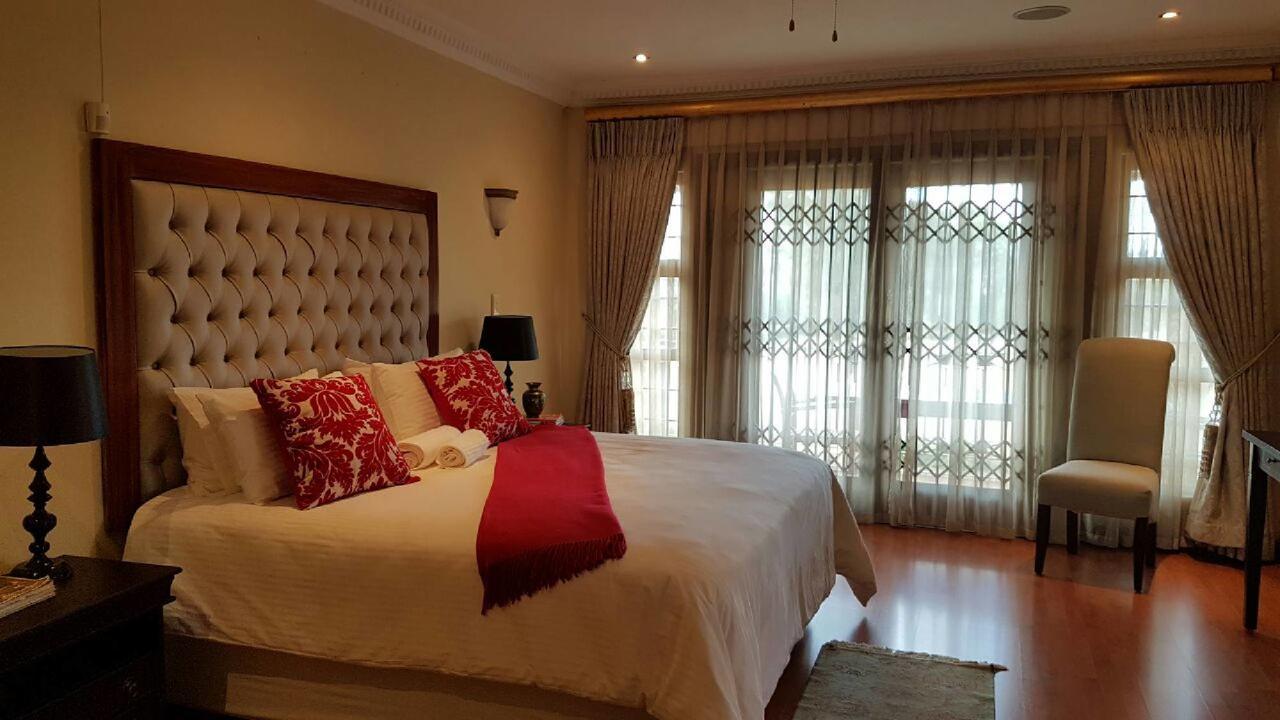 Lily White Guest House Centurion Eksteriør billede